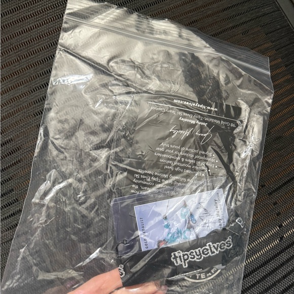 Tipsy Elves Women’s Snowsuit Size S NWOT - Picture 5 of 5